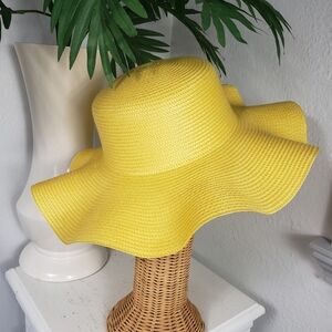 Bright Yellow Straw w/ Wavy Edges -  Beach Coastal Resort